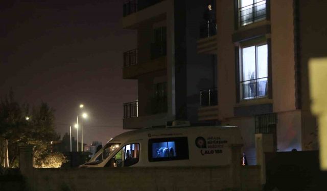 Polis Memuru Eşi ve 2 Kızını Beylik Tabancasıyla Vurdu!