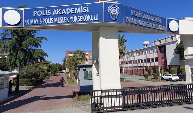 Polis okulunda 20 yaşındaki öğrenci 5. kattan atladı