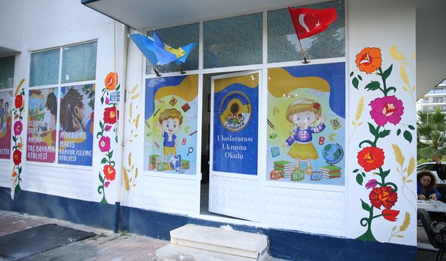 Adana'da Ukraynalı çocuklar için merkez açıldı