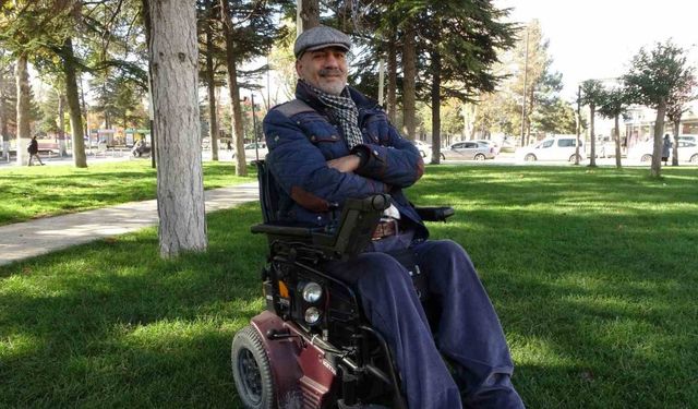 Akülü Sandalyeden Zorlu Hayat Dersi