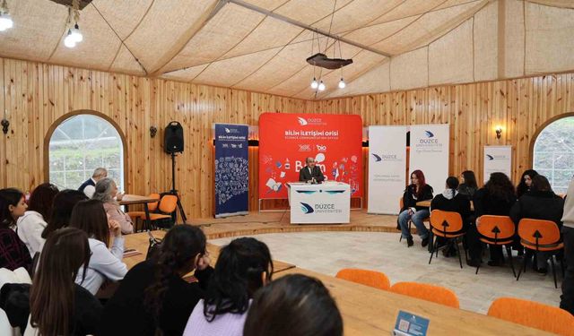 Bilim Kafe'de Mehmet Akif’in Bilinmeyen Yönleri