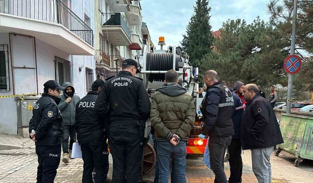 Uşak’ta kanalizasyonda cenin bulundu