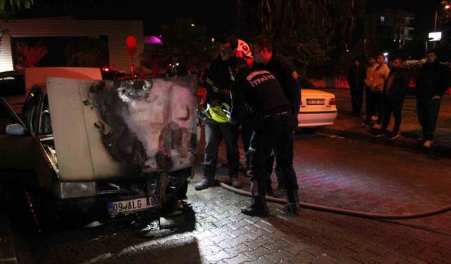 Park halindeki otomobil küle döndü