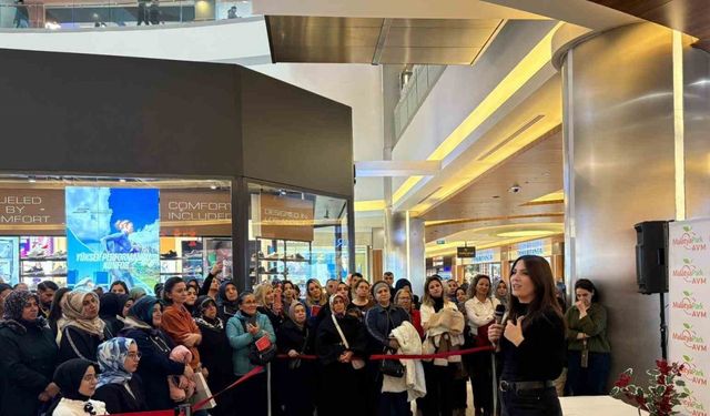 Yazar Dilek Cesur Malatya’da Okurlarıyla