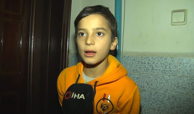 10 Yaşındaki Ahmet'ten Ambulansa Yol Mesaisi