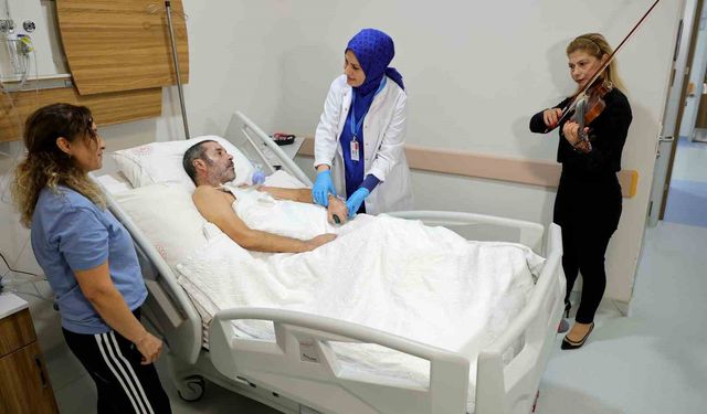 Adana'da Hastanede Müzik ve Dua ile Şifa Dönemi