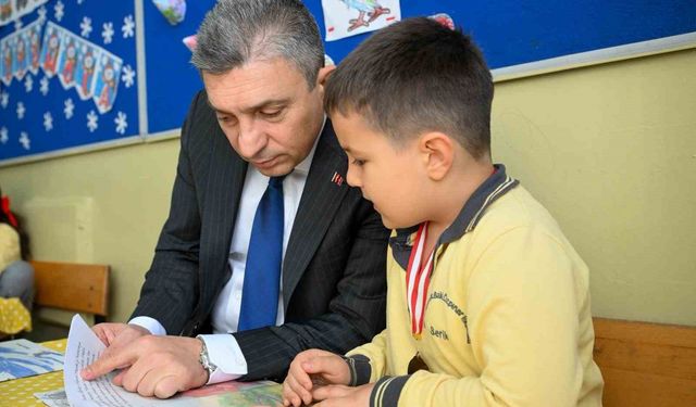 Antalya’da 500 Bin Öğrenci Tatile Merhaba Dedi