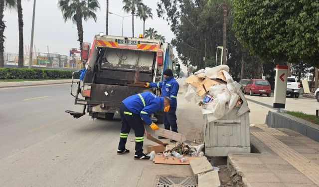 Günde 400 Ton Atık Toplanıyor: Akdeniz’de Hijyen Mesaisi