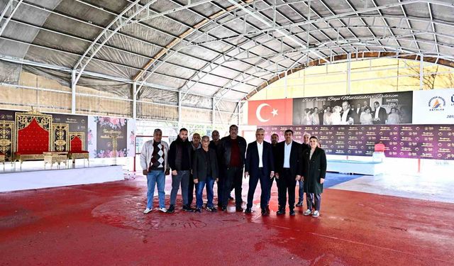 Muratpaşa'da Hedef Elit Zeytinköy: Kültür Çadırı Yenilendi