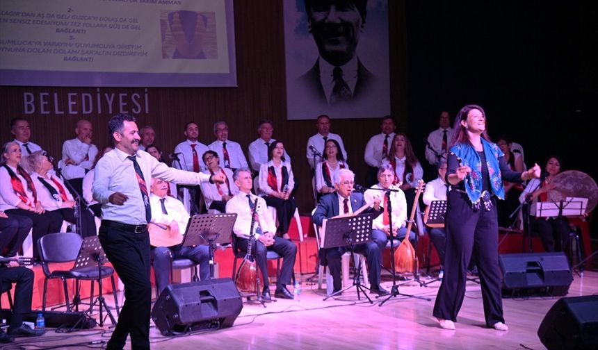 Antalya Kumluca'da Türk Halk Müziği topluluğu tarafından, "Bahar Konseri" düzenlendi
