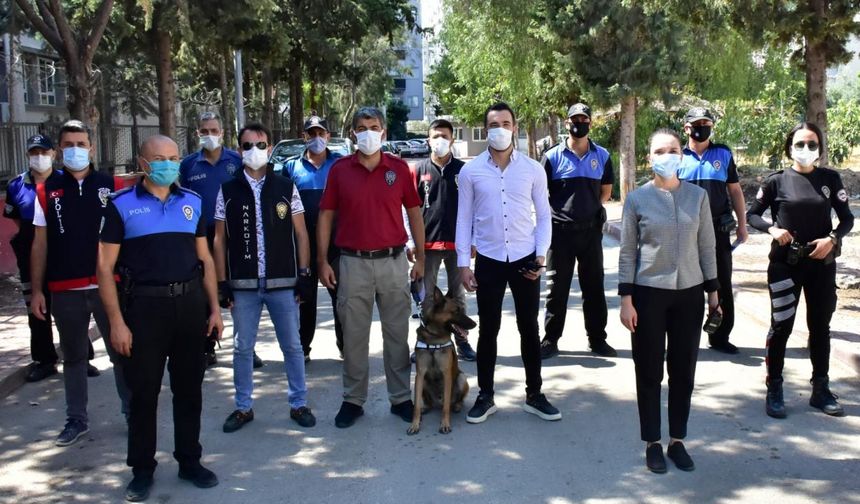 Polis ekipleri öğrencilerin güvenliğini sağlıyor