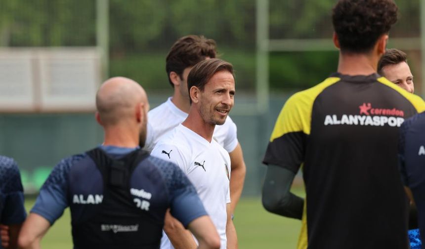 Alanyaspor, Beşiktaş Derbisine Hazır! Son Antrenman Tamamlandı