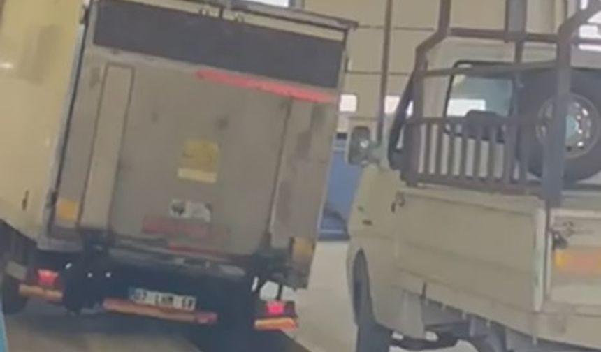 Adana TÜVTÜRK'te Komik Kaza