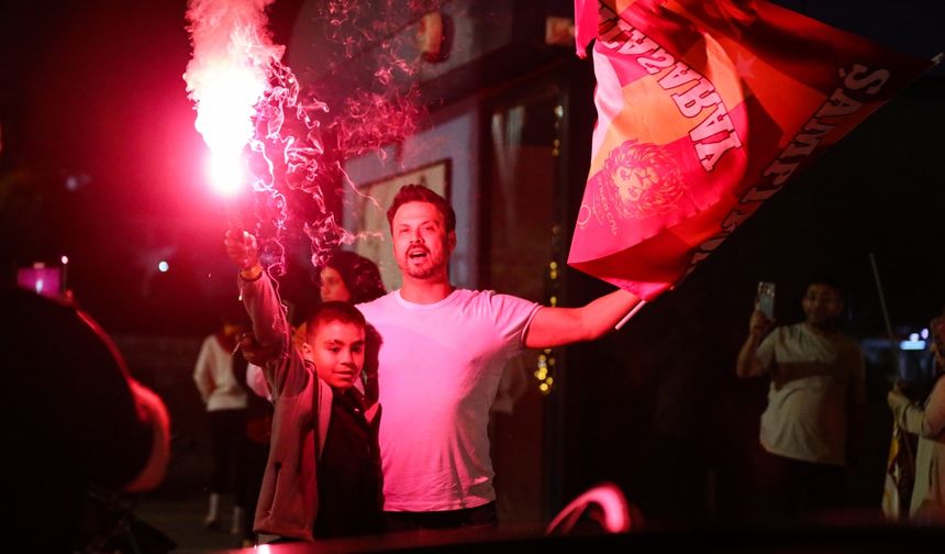 Adana ve Mersin'de Galatasaray'ın Ziraat Türkiye Kupası şampiyonluğu kutlandı