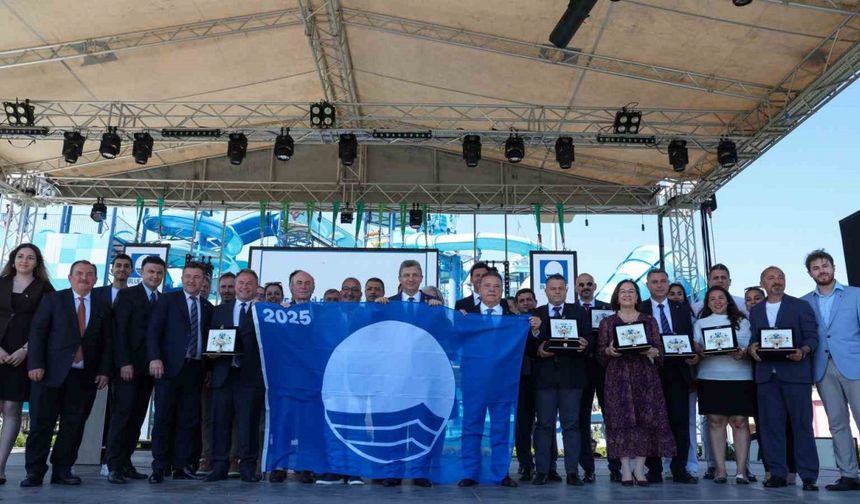 Antalya Mavi Bayrakta Dünya Şampiyonu: 233 Plajla Zirvede!