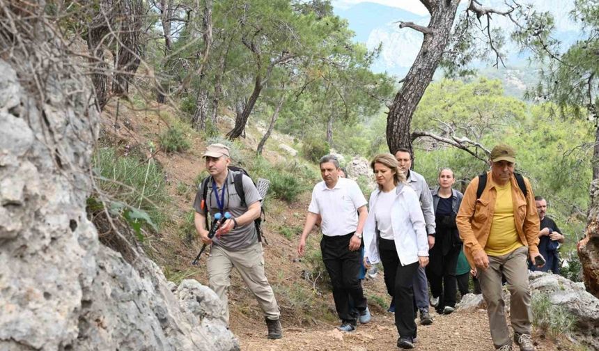 Antalya’daki Tarihi Likya Yolu Yenileniyor