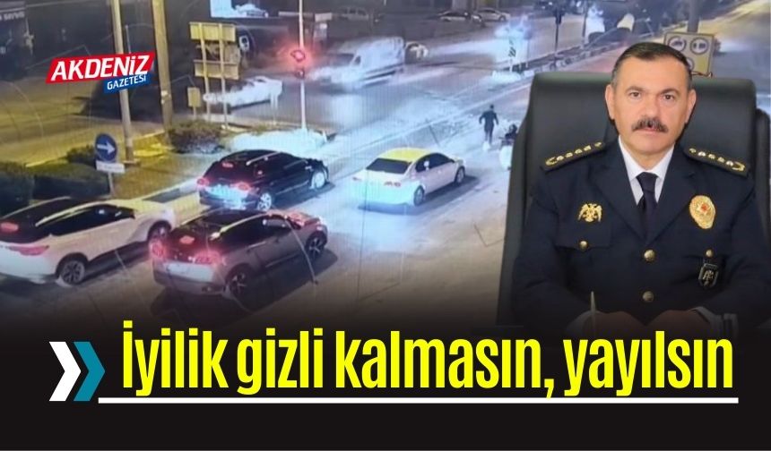 Kırmızı ışıkta duran vatandaştan örnek davranış