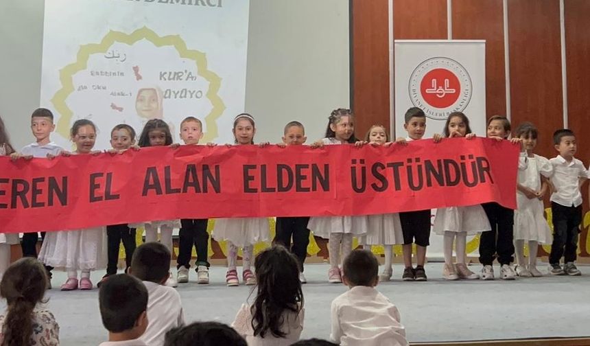 Kur’an Kursu Öğrencilerinden Duygu Dolu ve Tilavet Gösteri