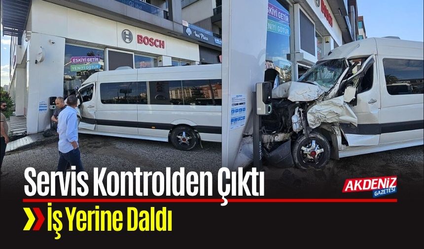 Kontrolden Çıkan Servis Aracı İş Yerine Daldı