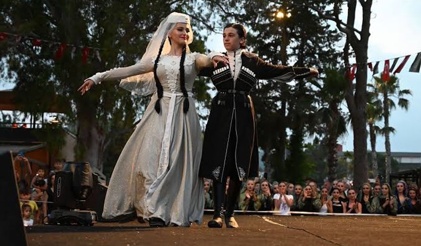 Antalya'da 11. Uluslararası Güneşin Evi Türkiye Festivali Düzenlendi