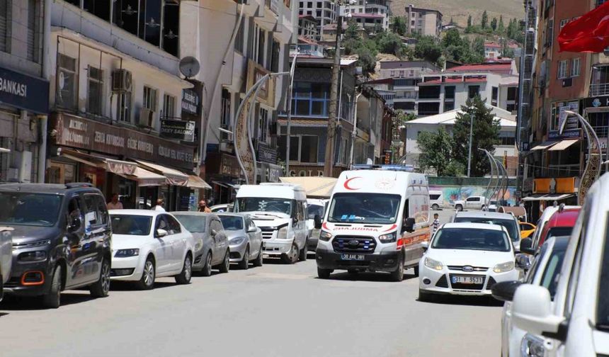 Irak sınırında askeri araç kaza yaptı: 8 asker yaralandı