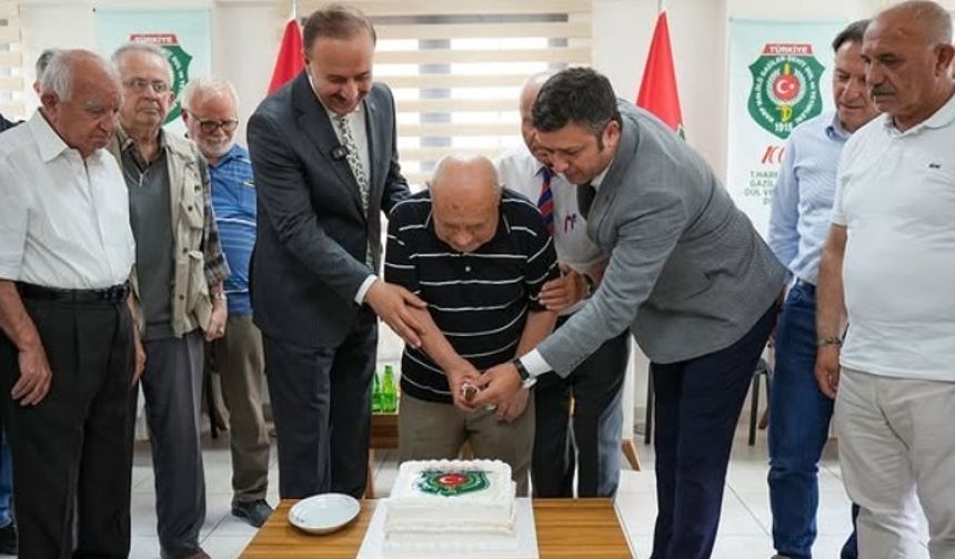 Isparta'da Şehit Babaları Onurlandırıldı: Duygu Dolu Babalar Günü Buluşması