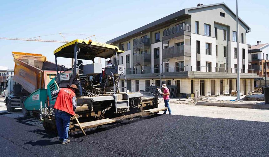 Kahramanmaraş Azerbaycan Mahallesi’nde Yollar Asfaltlanıyor