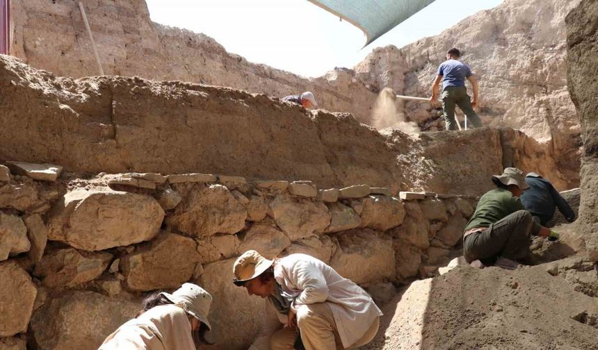 Ayanis Kalesi'ndeki Haldi Tapınağı: Urartu'nun Paha Biçilmez Mirası Koruma Altında