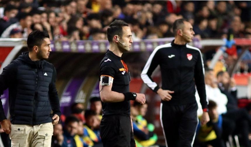 Denizlili Hakem Evinde Ölü Bulundu