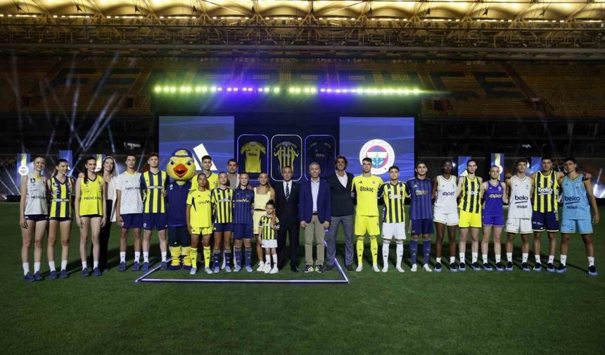 Fenerbahçe ve Adidas'tan Yeni Sezon Formaları Tanıtıldı