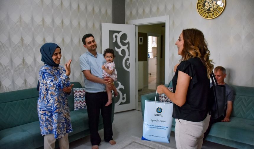 İşitme Engelli Ailelere Titreşimli Bebek Telsizi Desteği