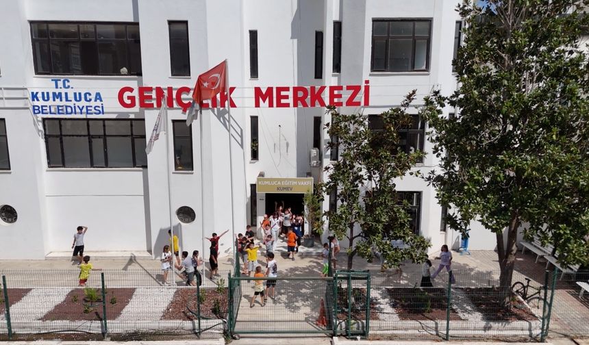 Kumluca'da Çocuklar Yaz Atölyeleriyle Eğlenerek Öğreniyor