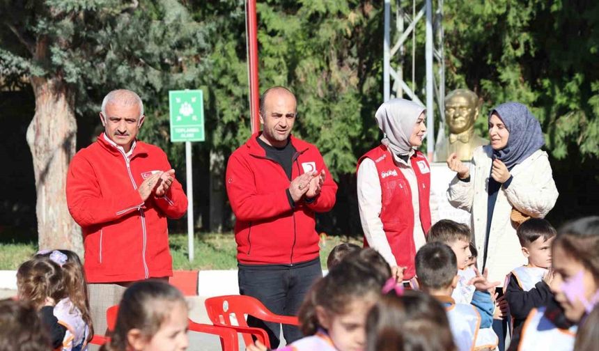 Elazığ’da Kızılay haftası coşkusu