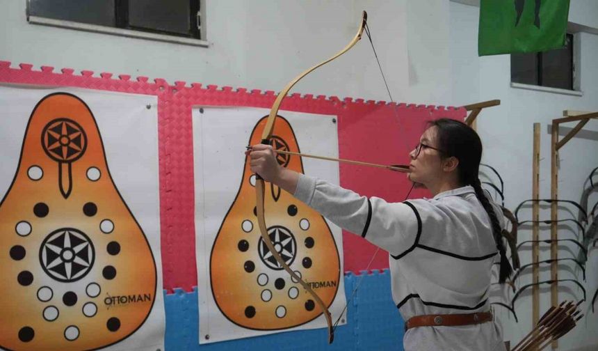 Geleneksel Türk Okçuluğu Hem Hobi Hem Skolyoz Tedavisi Oldu!