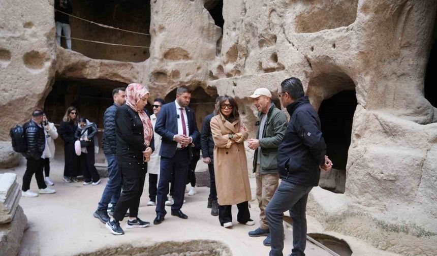 Işın Karaca Niğde'nin Tarihi ve Lezzetlerini Keşfetti