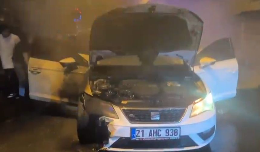 Kurtalan’da seyir halindeki araç alev aldı