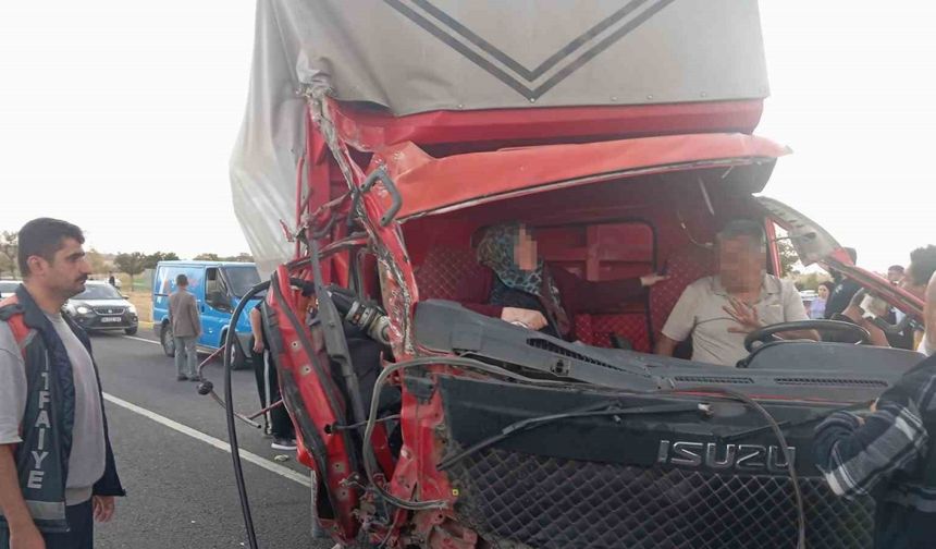 Mardin’de feci kaza: 15 kişi yaralandı