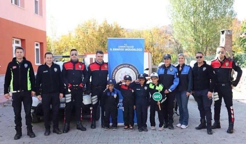 Öğrencilere polislik mesleği anlatıldı