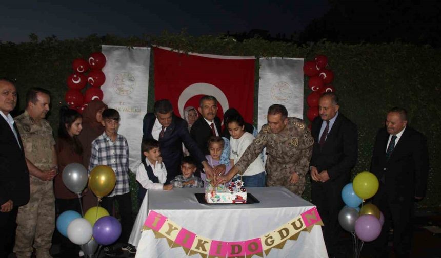 Şehit çocuklarına doğum günü sürprizi