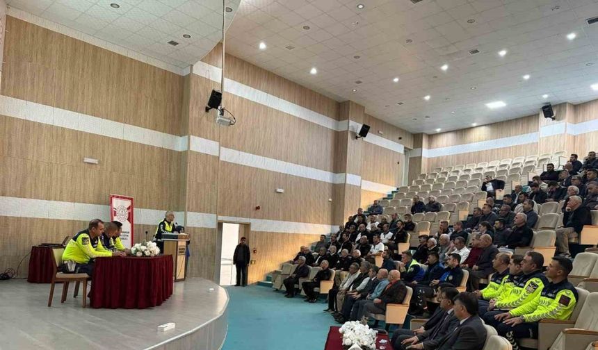 Servis şoförlerine yönelik güvenli trafik eğitimi