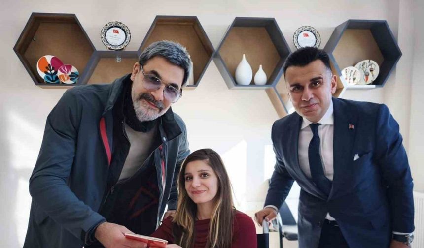 Uğur Işılak, Engelsiz Yaşam Merkezi’nde Özel Bireylerle