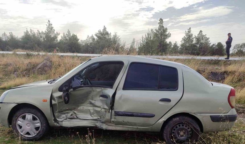 Uşak Eşme’de Trafik Kazası; 1’i bebek 5 yaralı