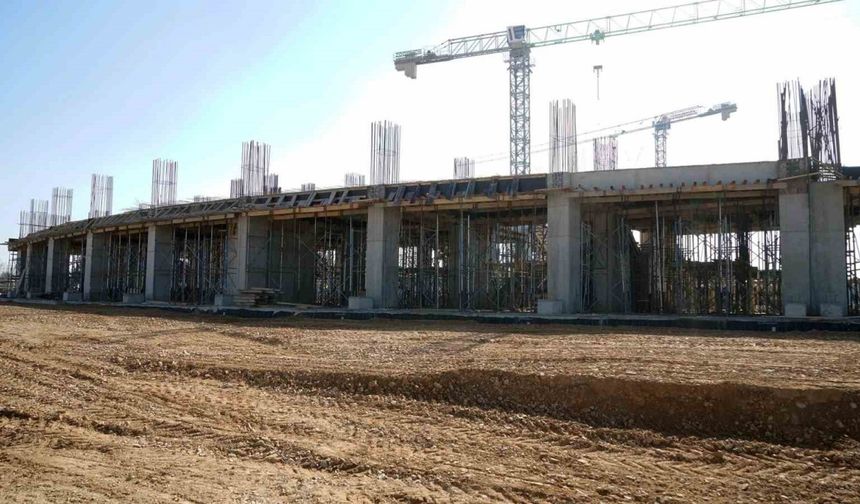 17.500 Kişilik Modern Stadyumda İnşaat Hızlandı