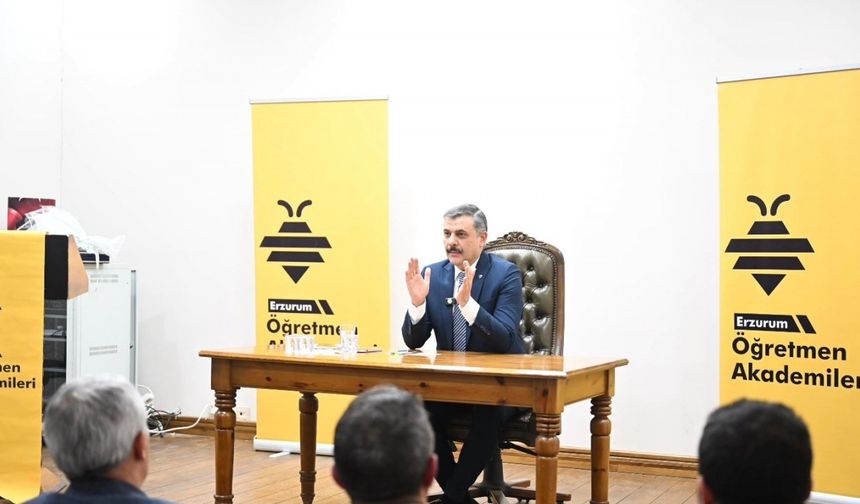 Erzurum Valisi Çiftçi'den Öğretmenlere Liderlik Dersi