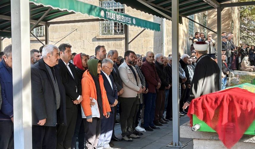 Evladının Gözyaşlarıyla Son Yolculuk