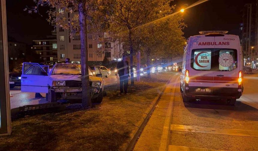 Gaziantep’te sokakta yarış kaza getirdi: 5 yaralı
