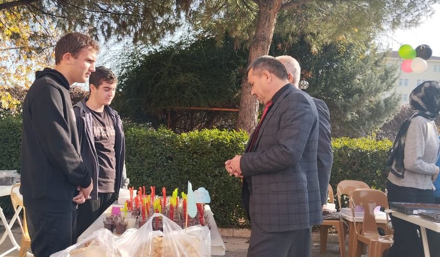 Gazze'ye Destek Kermesi: Dayanışmanın En Tatlı Hali