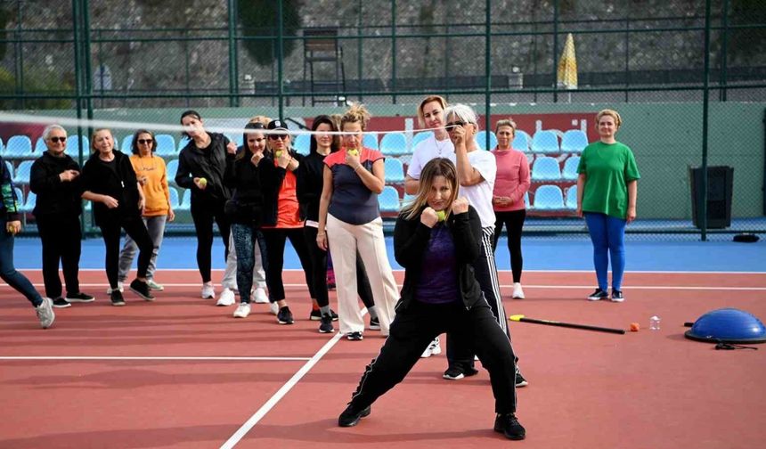 Kadınlara ‘Yakın Savunma Teknikleri’ eğitimi verildi
