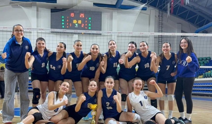 Kütahya Belediyespor Genç Kız Voleybol Takımı şampiyon oldu