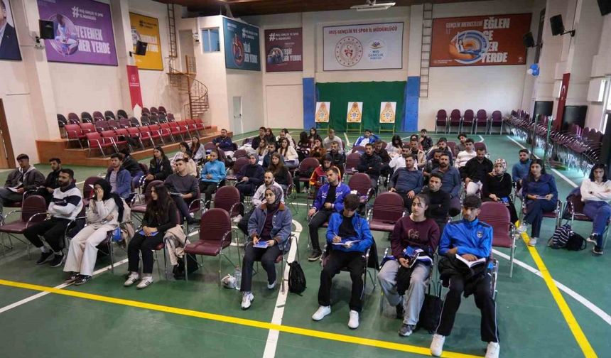 Muş'ta Voleybol Aday Hakem Kursu Başladı